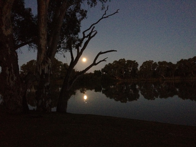 Blood moon at Martin's Bend South Australia